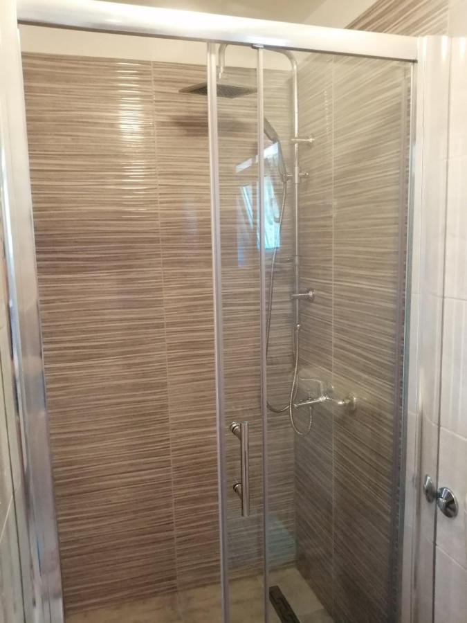 Apartman Barbara Cres Exteriör bild